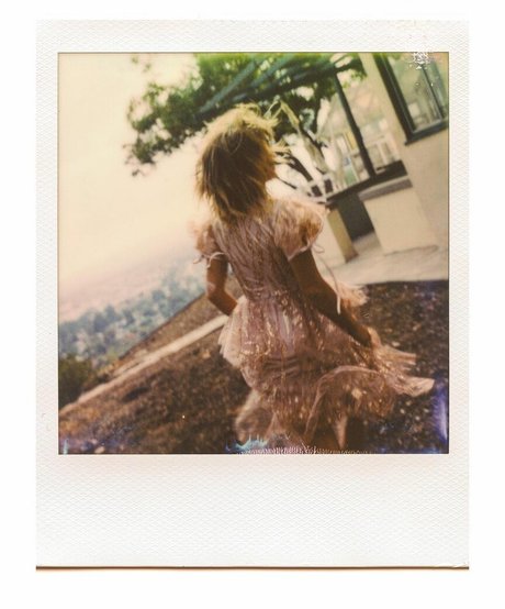 Foto nua vazada do OnlyFans de Emily Rudd
