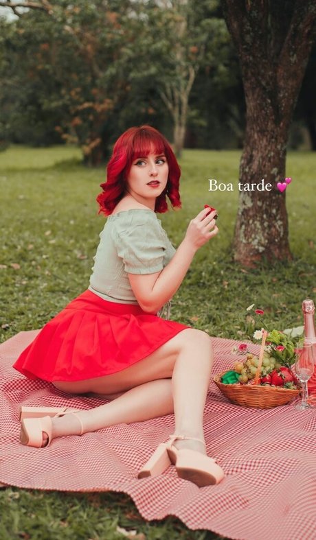 Anna Moreira