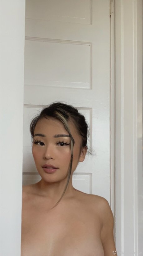 Nacktes geleaktes OnlyFans-Foto von Ka Lia Universe