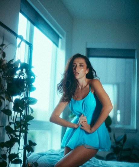 Nahá fotka uniklých OnlyFans od Anuhea Nihipali