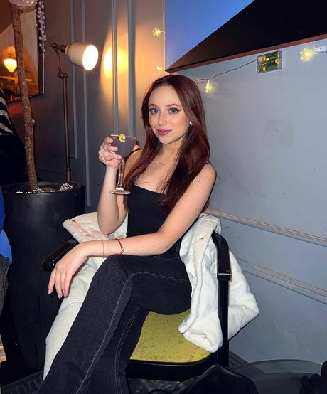 Alaston vuotanut OnlyFans-kuva Ellie Schnitt