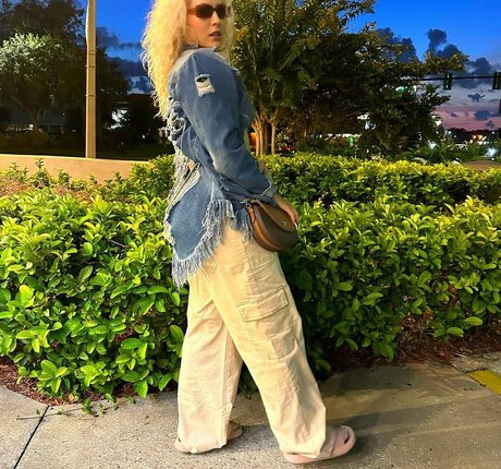 Nikkita Lyons