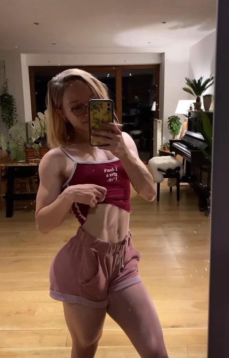 Nagie wyciekłe zdjęcie OnlyFans od Aline Dessine