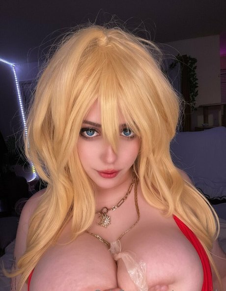 Nahá fotka uniklých OnlyFans od Moyumii