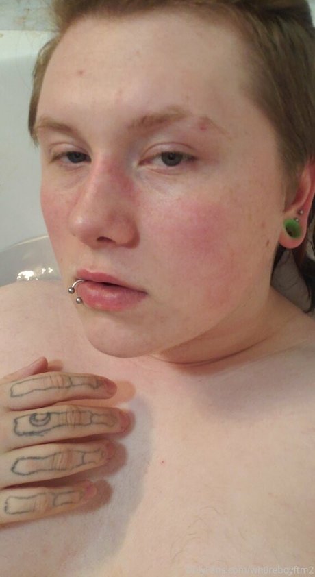 Alasti lekkinud OnlyFans-i pilt Ftmincubus2