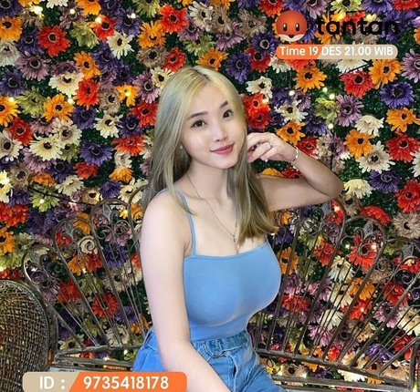 Foto di nudo di fuga di OnlyFans di Anastasya Khosasih