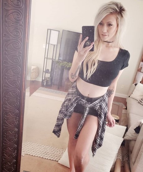 Lindsay Elyse