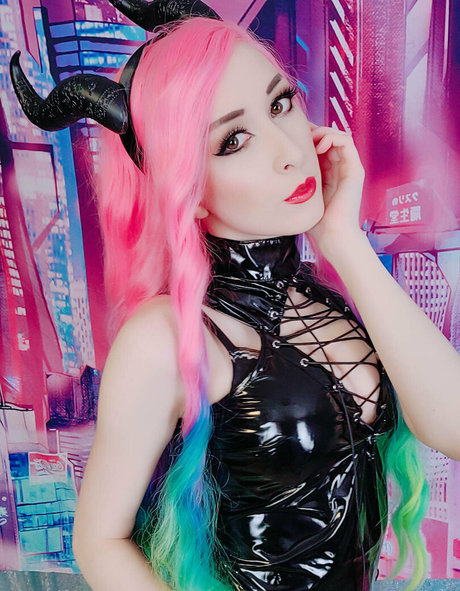 Freeeroticneko