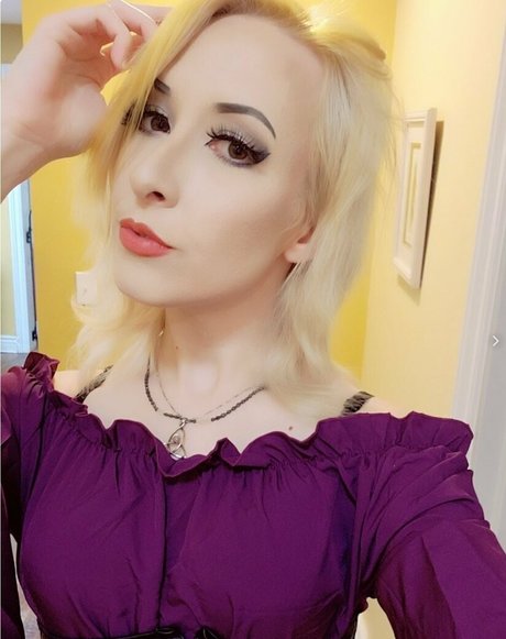 Freeeroticneko