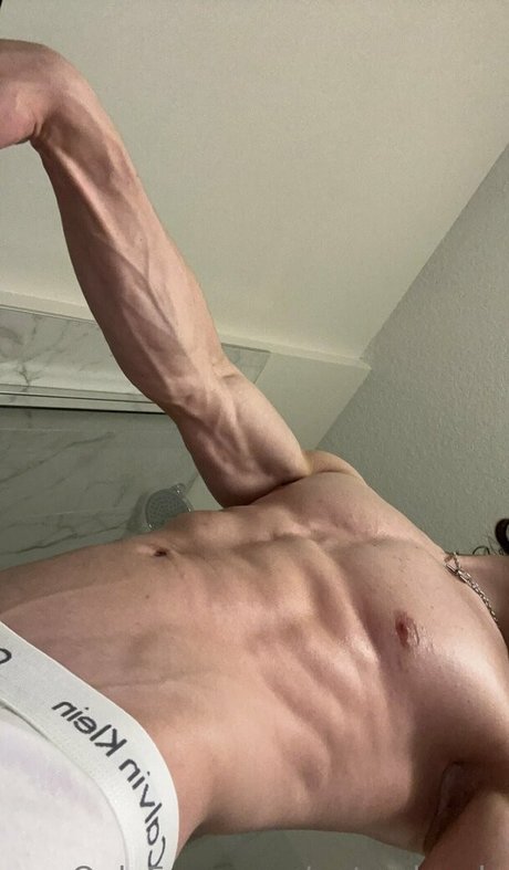 Nate.shreds