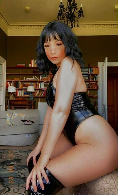 Nahá fotka uniklých OnlyFans od Alissaquinn