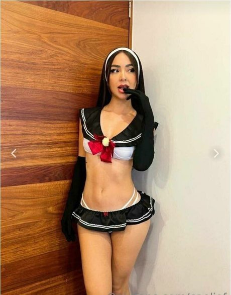 Nahá fotka uniklých OnlyFans od Caelike