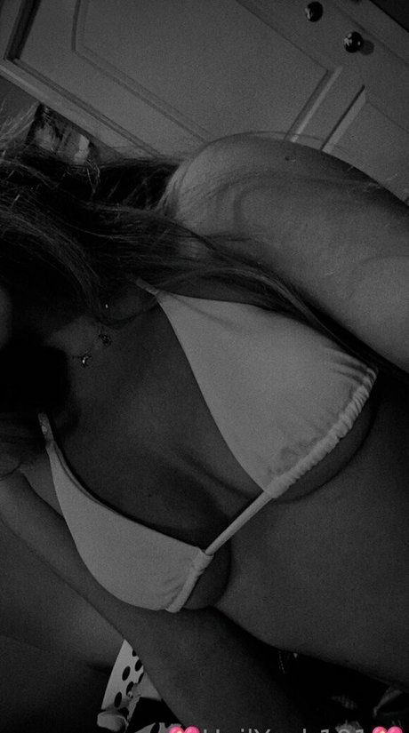 Naken läckt OnlyFans-bild av Hailyeah101