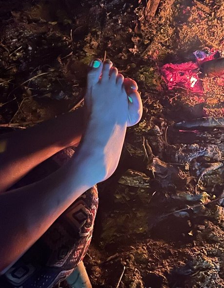 Wifeyassandfeet