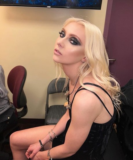 Taylor Momsen