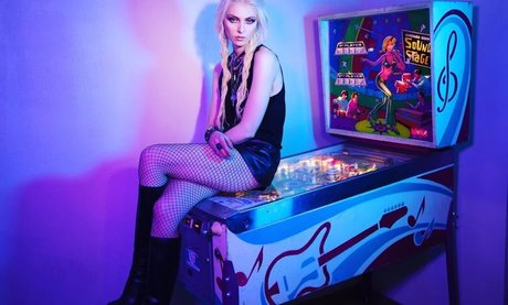 Naken läckt OnlyFans-bild av Taylor Momsen