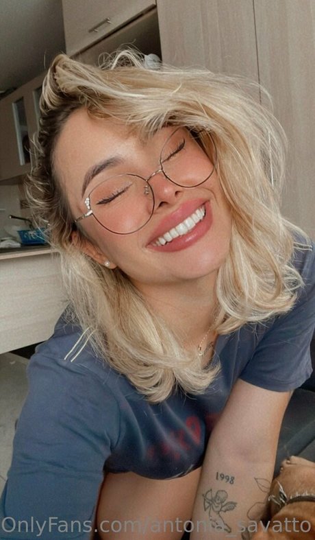 Nahá fotka uniklých OnlyFans od Antoniasavatto