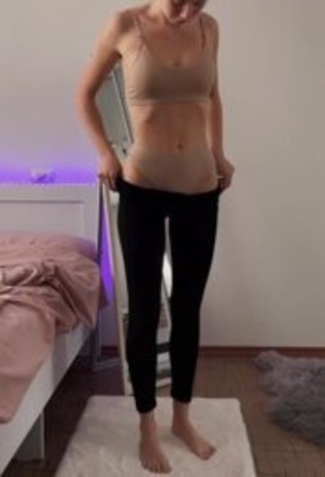Nahá fotka uniklých OnlyFans od Mary Lvk
