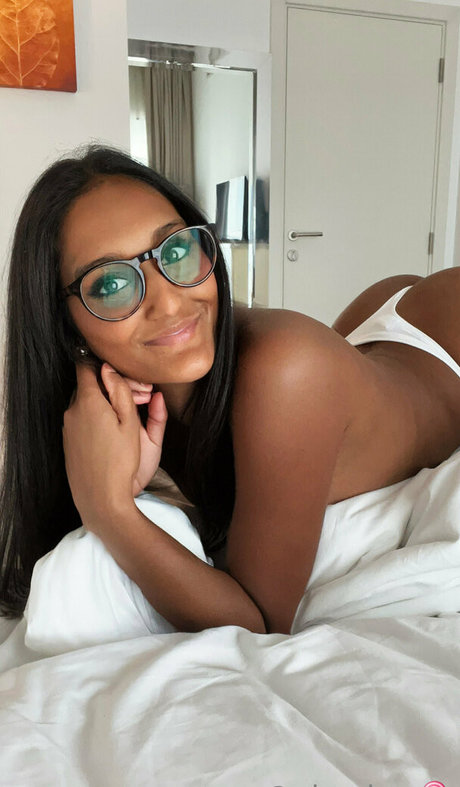 Nahá fotka uniklých OnlyFans od Ninalea
