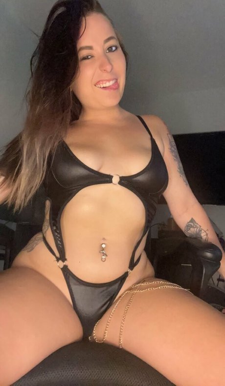 Casey Likes To Trip OnlyFans泄露裸照