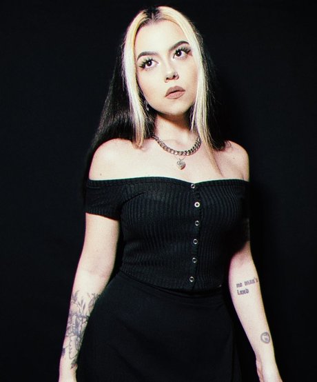 Foto nua vazada do OnlyFans de Violet Orlandi