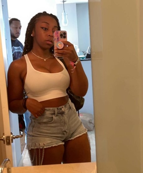 Jazzyguns  nude leaked OnlyFans photo