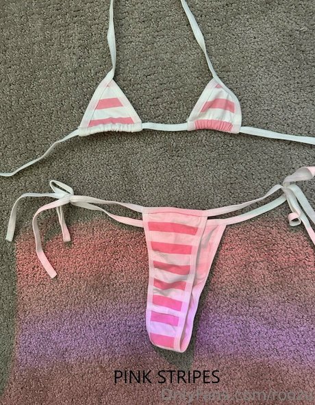 Alasti lekkinud OnlyFans-i pilt Roozu