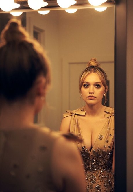 Naken läckt OnlyFans-bild av Aimee Lou Wood
