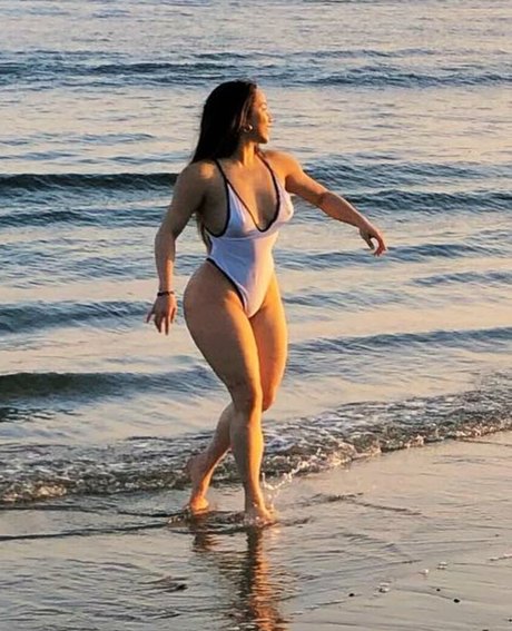 Nahá fotka uniklých OnlyFans od Dajinism