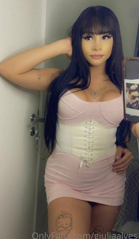Foto desnuda filtrada de OnlyFans de Giuliaalvesfree