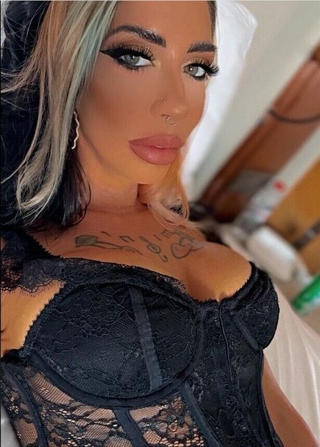 Naken läckt OnlyFans-bild av Cherries87
