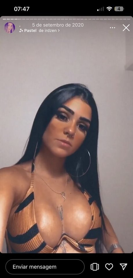 Naken lekkede OnlyFans-bilde av Luiza Albuquerque
