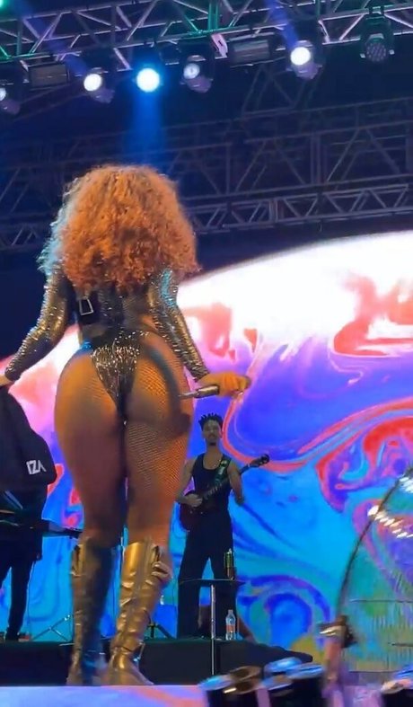 Iza Cantora