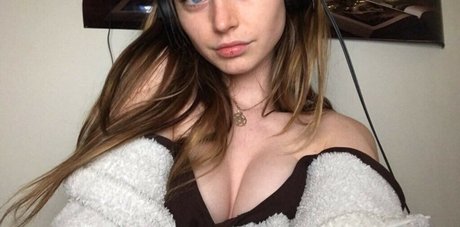 Nagie wyciekłe zdjęcie OnlyFans od Gonefishingwithdad