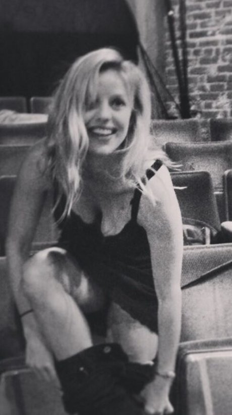 Kelli Garner