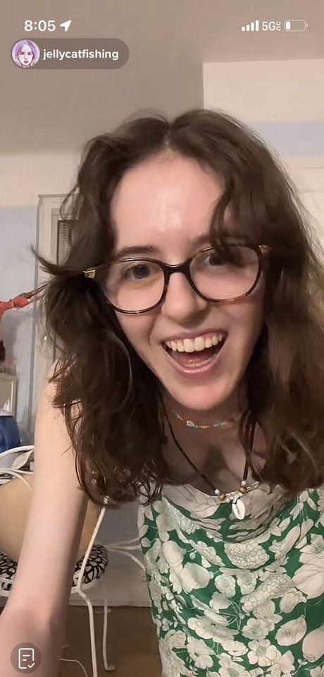 Naken lekkede OnlyFans-bilde av Jellycatfishing