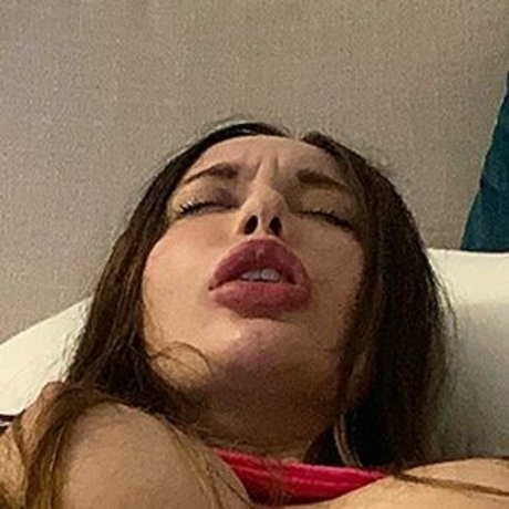 Naken lekkede OnlyFans-bilde av Hailey Queen