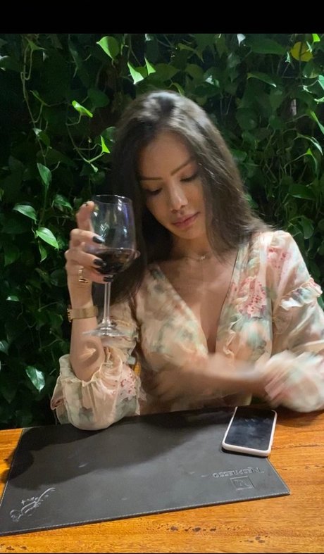 Victoria Helena