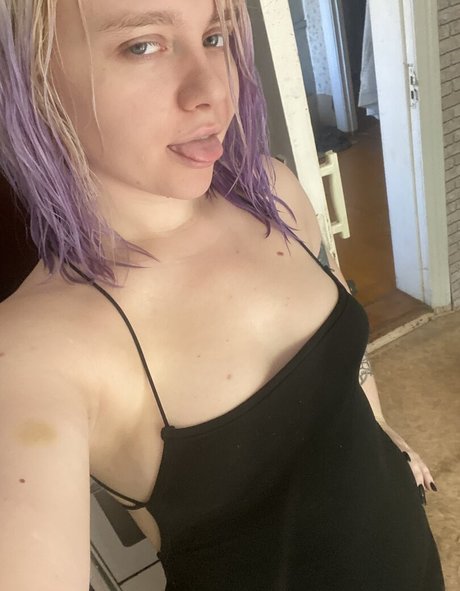Обнаженная фотография утечки OnlyFans от Leahmplay