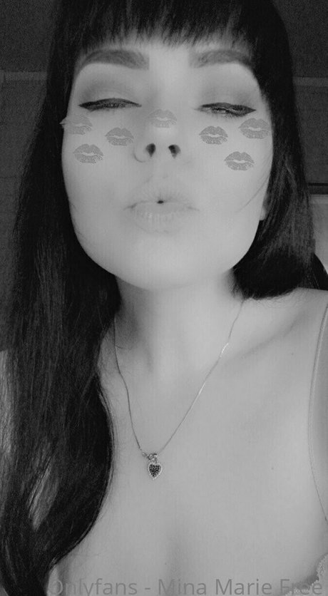 Nahá fotka uniklých OnlyFans od Minamariefree