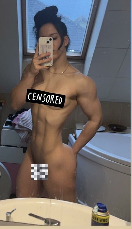 Courtney01