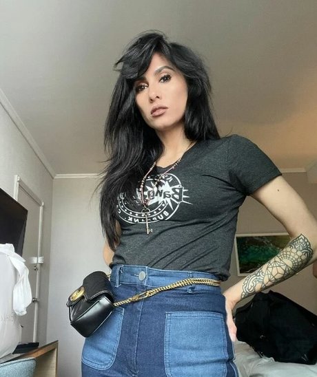 Cristina Valenzuela
