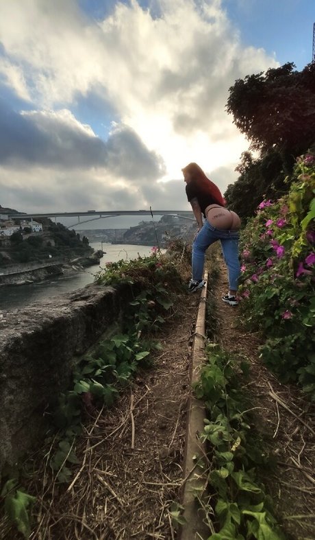 Nahá fotka uniklých OnlyFans od Xanelle