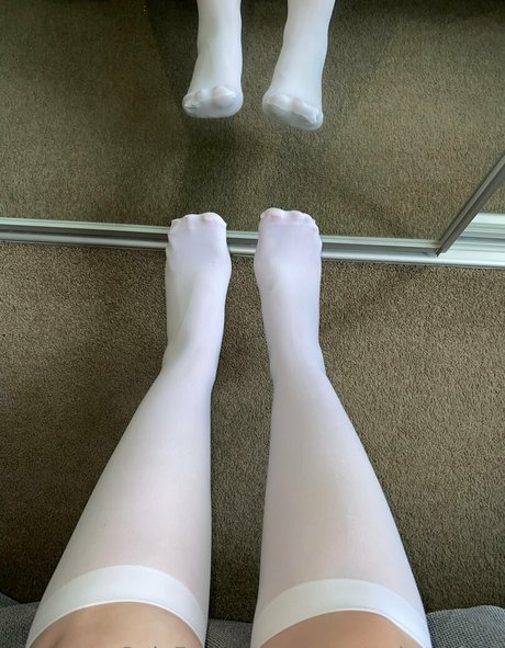 Yourstrulymsfeet