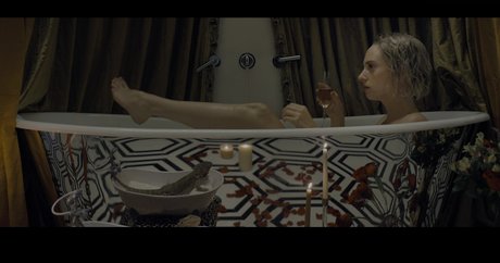 Maya Hawke