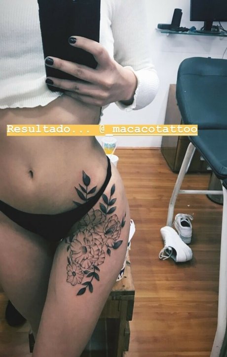 Naken lekkede OnlyFans-bilde av Emanuele Barros