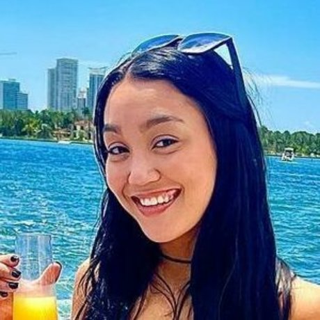 Naken läckt OnlyFans-bild av Roxanne Perez