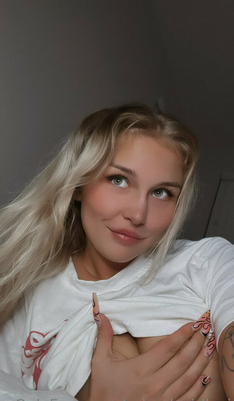Schoolgirllexi
