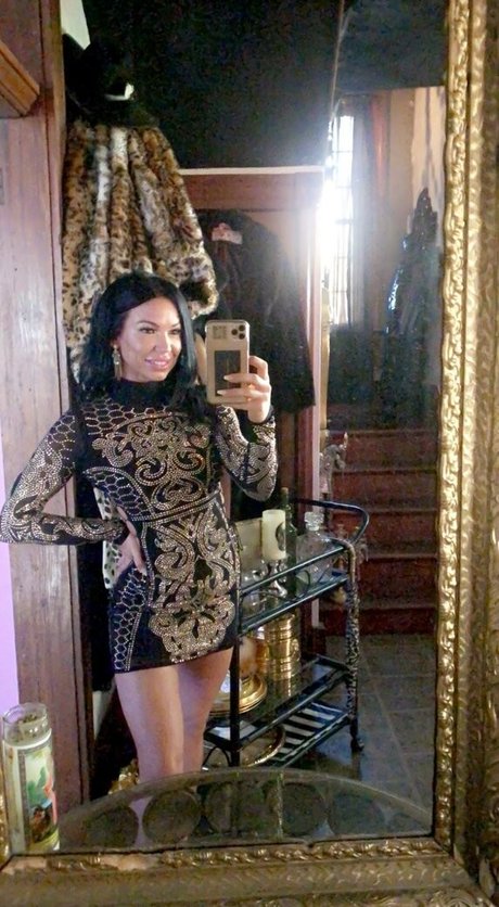 Queenofthedollhouse