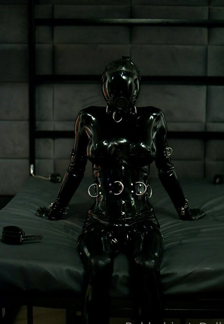 Rubbobject_doll